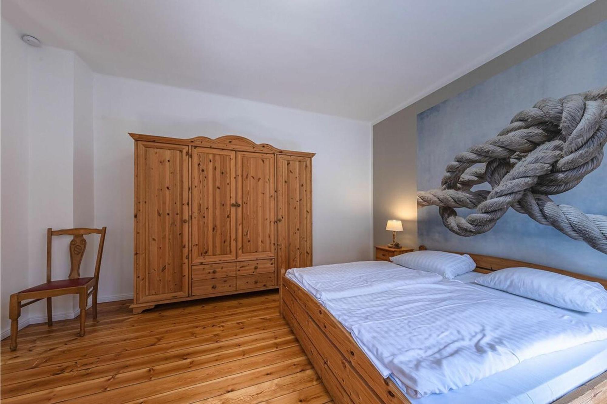 Hafenhaus Bootsquartier Apartman Waren  Kültér fotó
