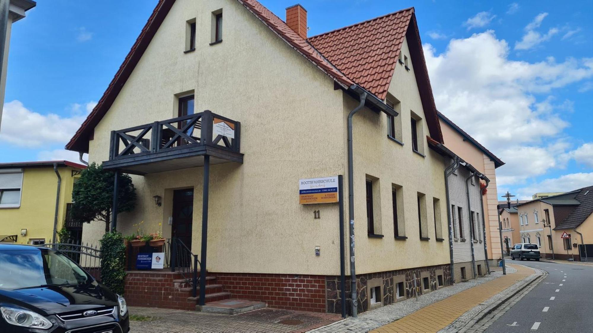Hafenhaus Bootsquartier Apartman Waren  Kültér fotó